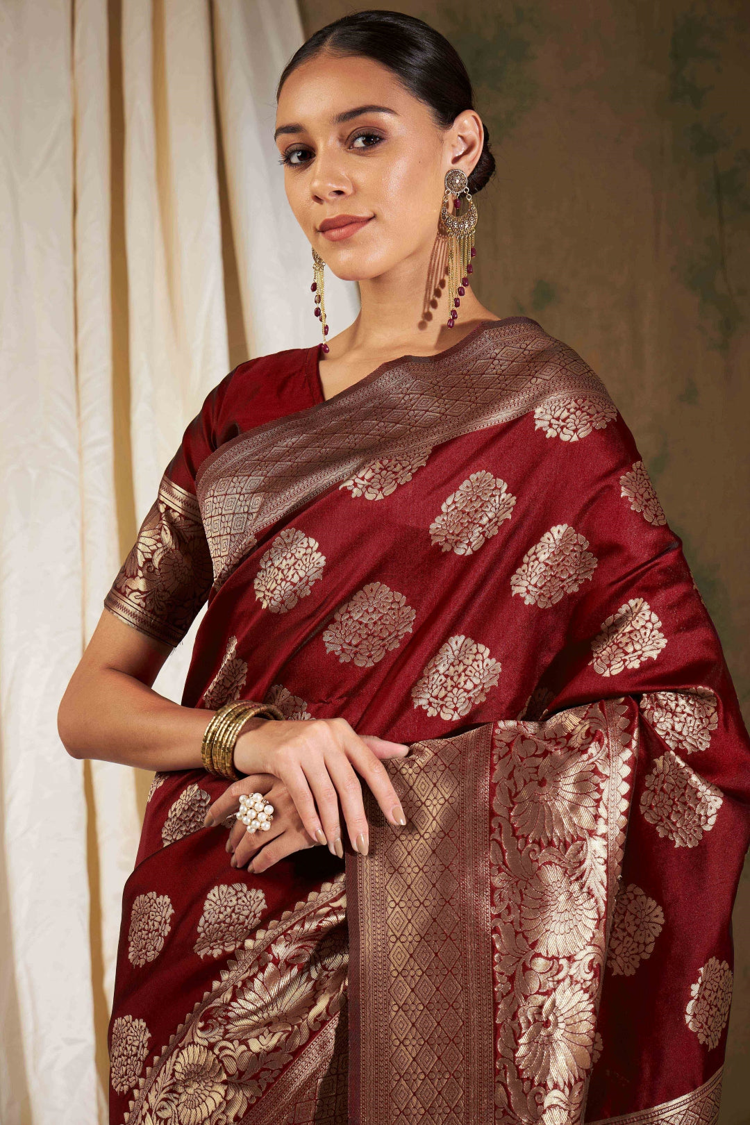 Women's Maroon Colour Weaving Work Saree-CMPN18041F