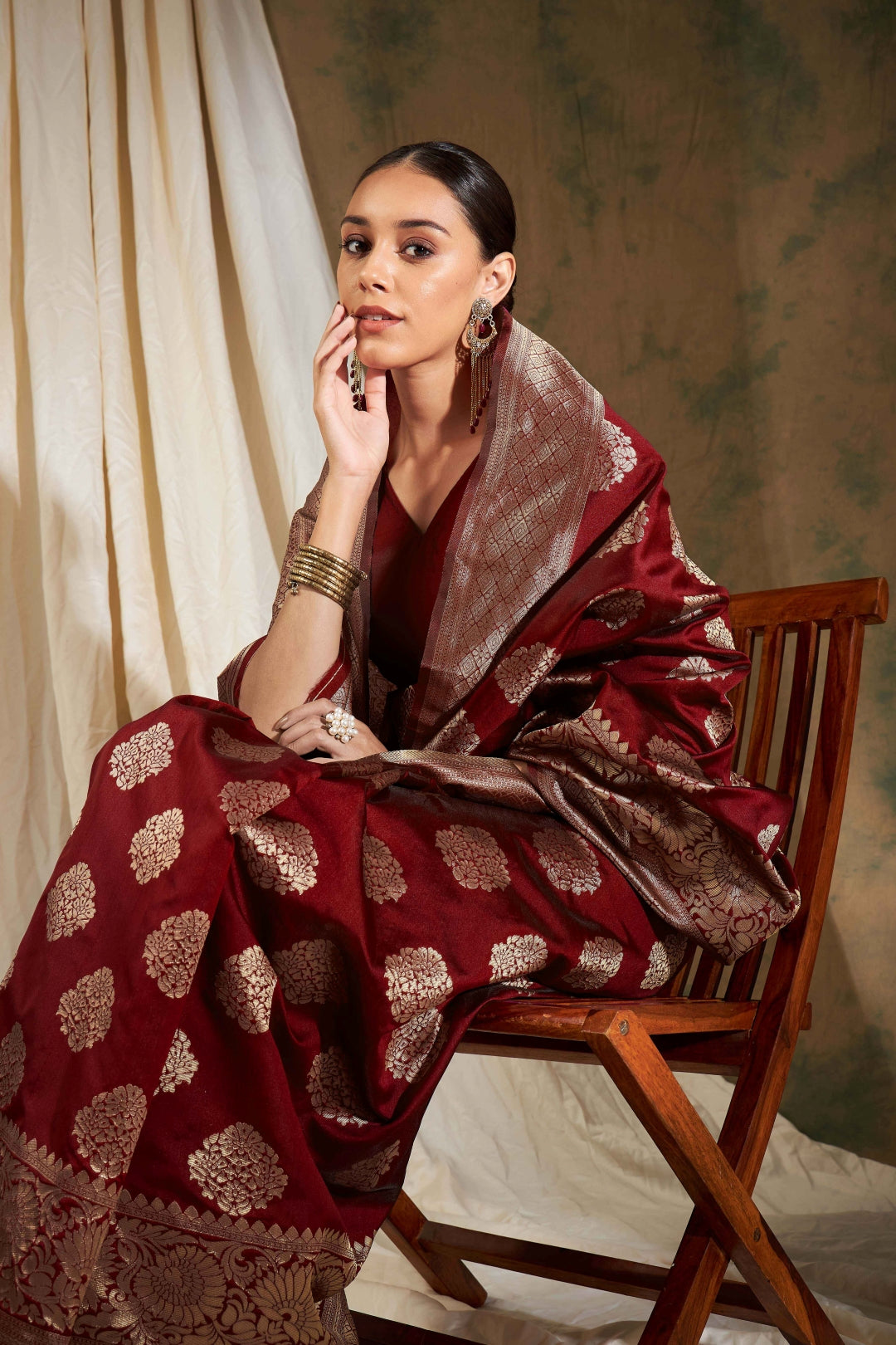 Women's Maroon Colour Weaving Work Saree-CMPN18041F