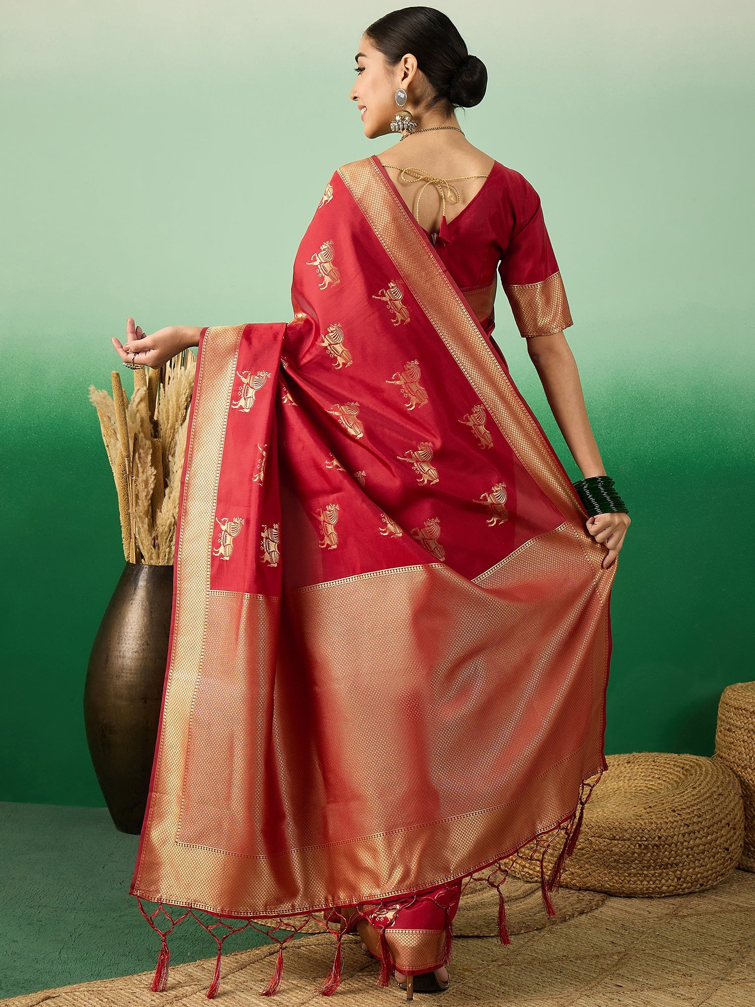 Women's Red Colour Designer Weaving Work Saree-GLRUS108090A